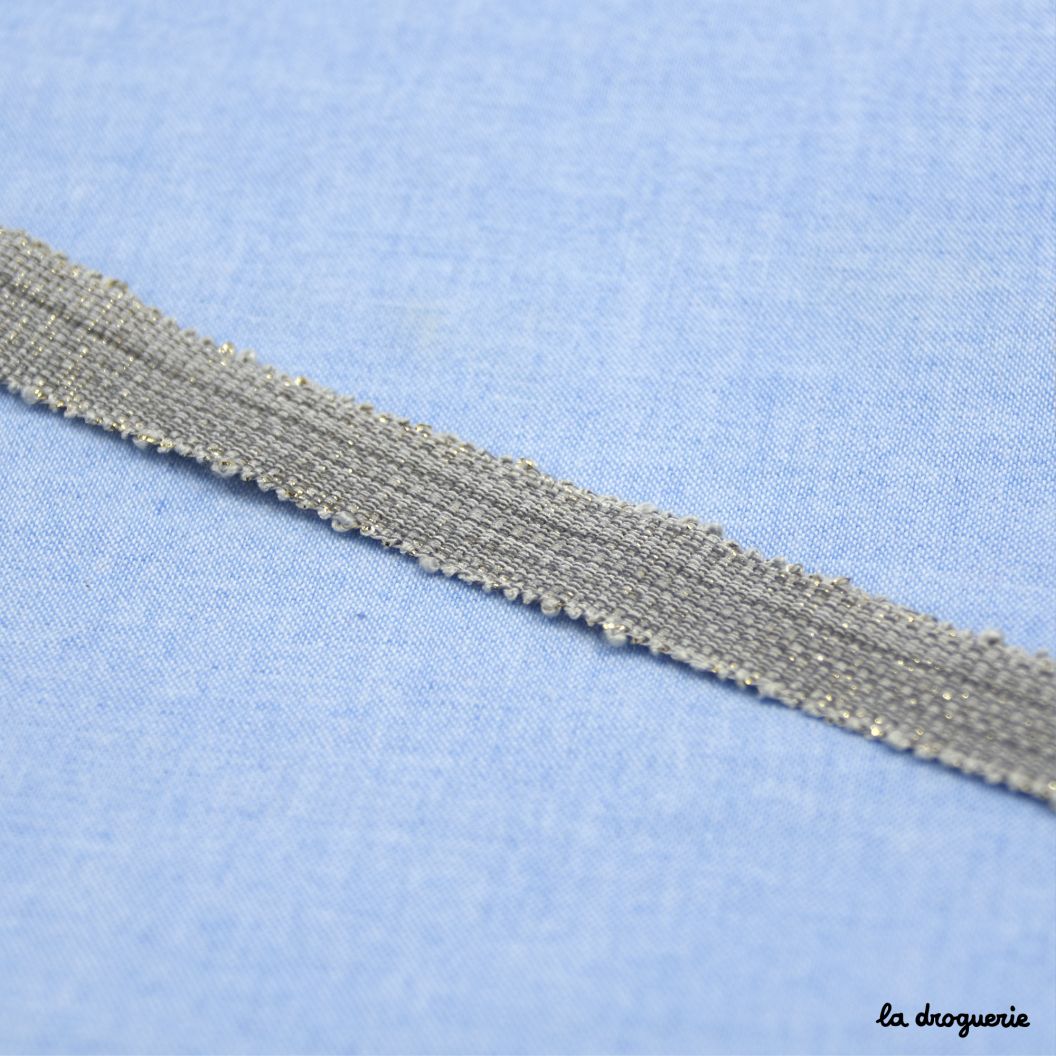 Ruban gros grain Gris de 15 mm orné de fil satin noir : l'accessoir