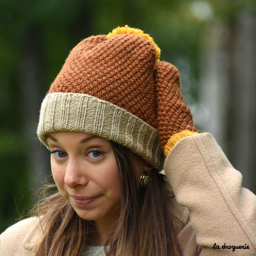 Kit et modèle bonnet en laine avec pompon à tricoter, facile